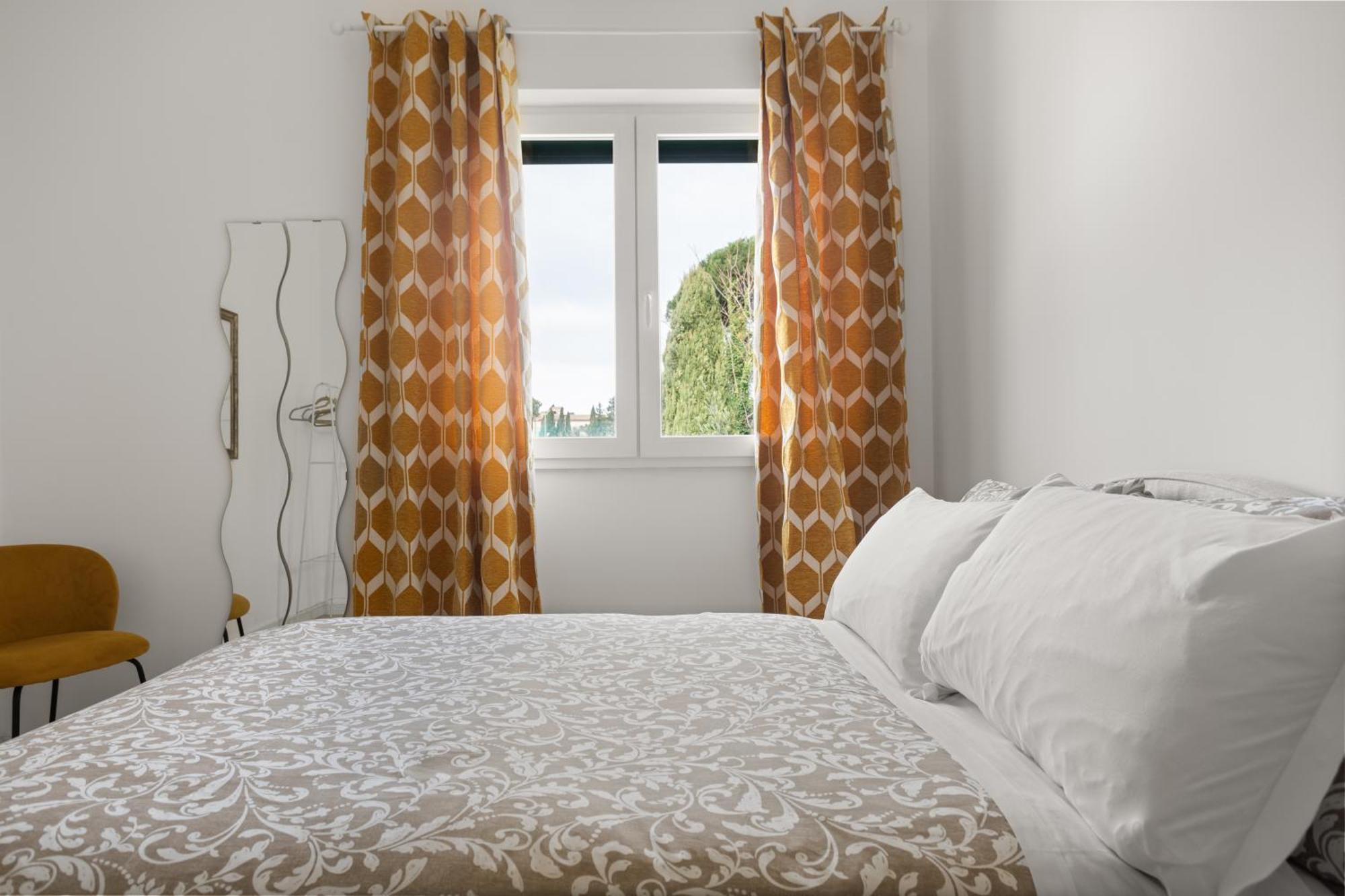 The Poolside House - New 2 Bedroom With Terrace Apartamento *