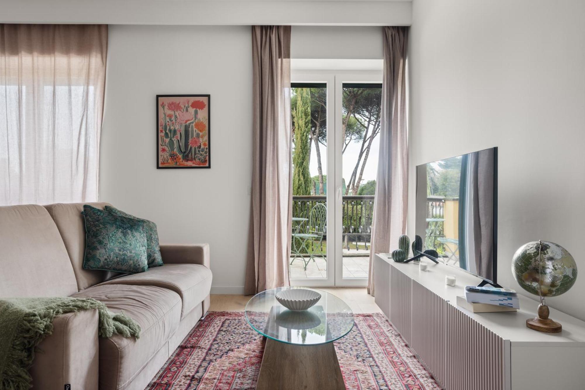 Apartamento The Poolside House - New 2 Bedroom With Terrace *