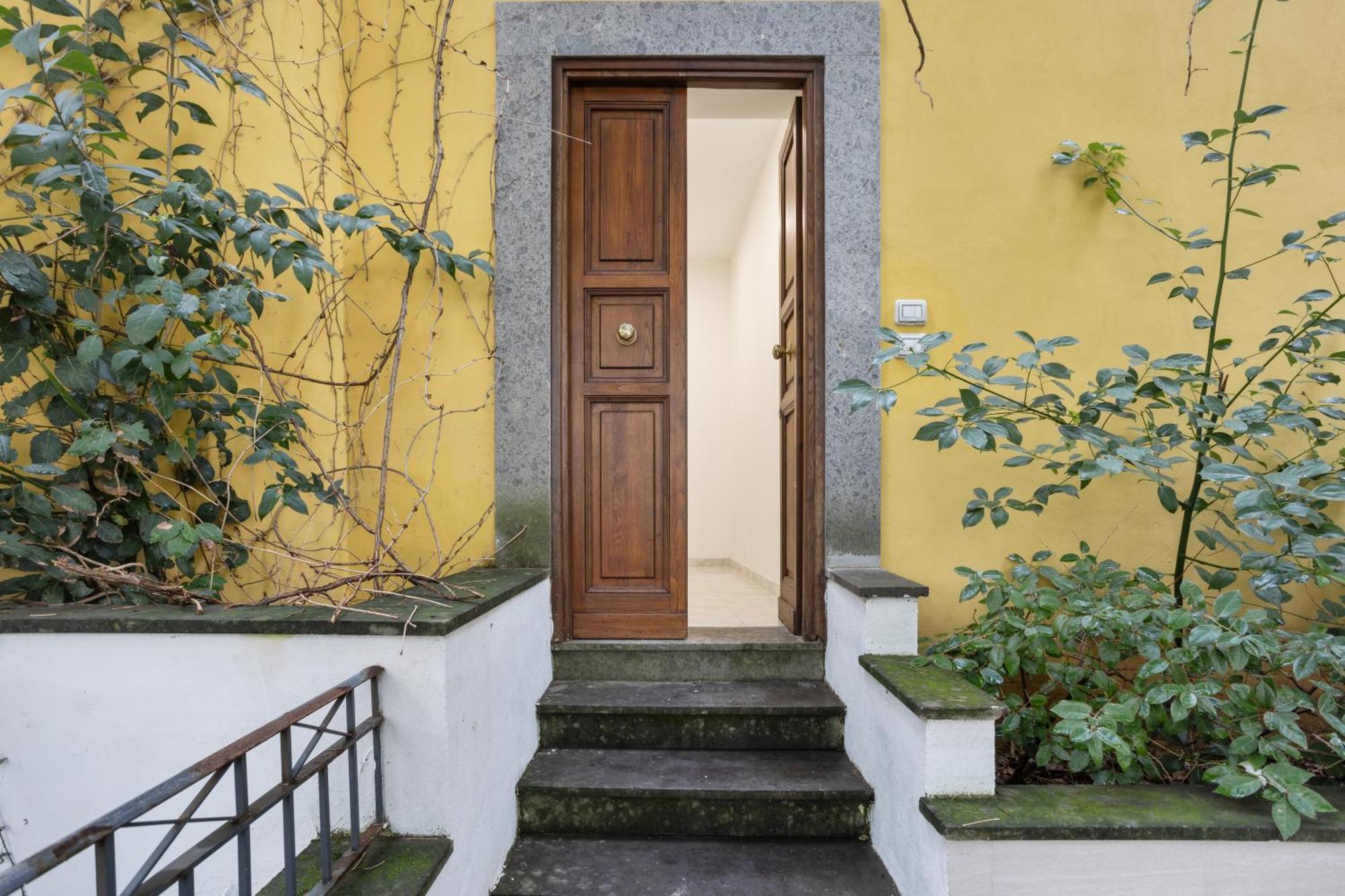 Apartamento The Poolside House - New 2 Bedroom With Terrace