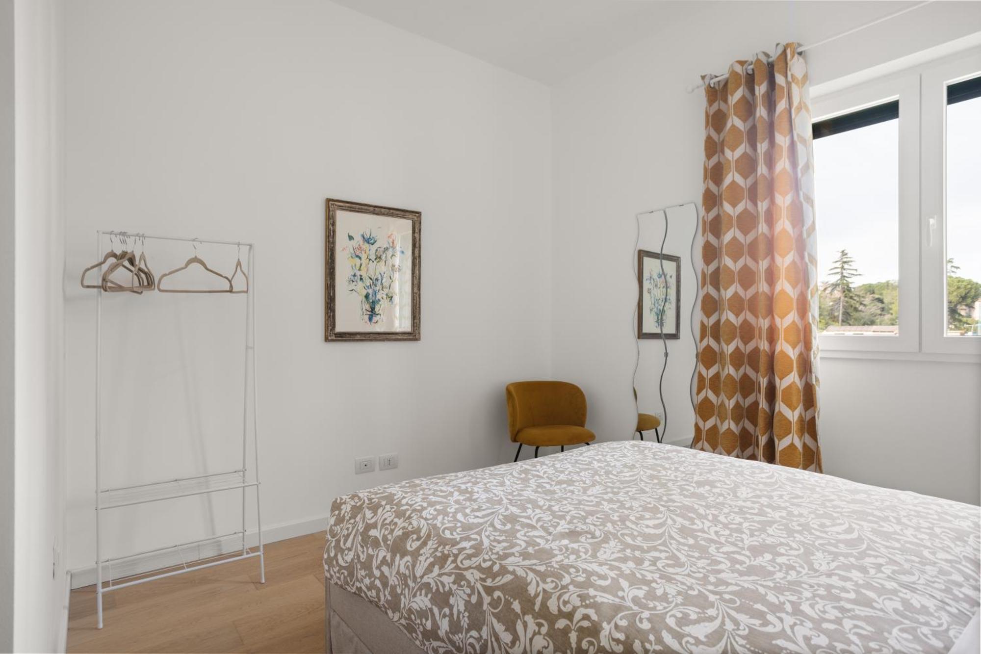 Apartamento The Poolside House - New 2 Bedroom With Terrace *