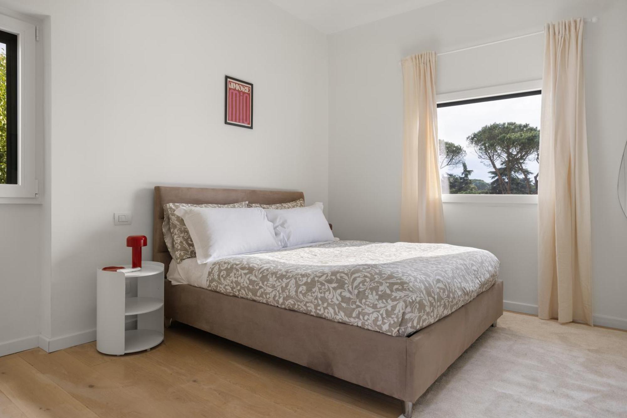 The Poolside House - New 2 Bedroom With Terrace Apartamento