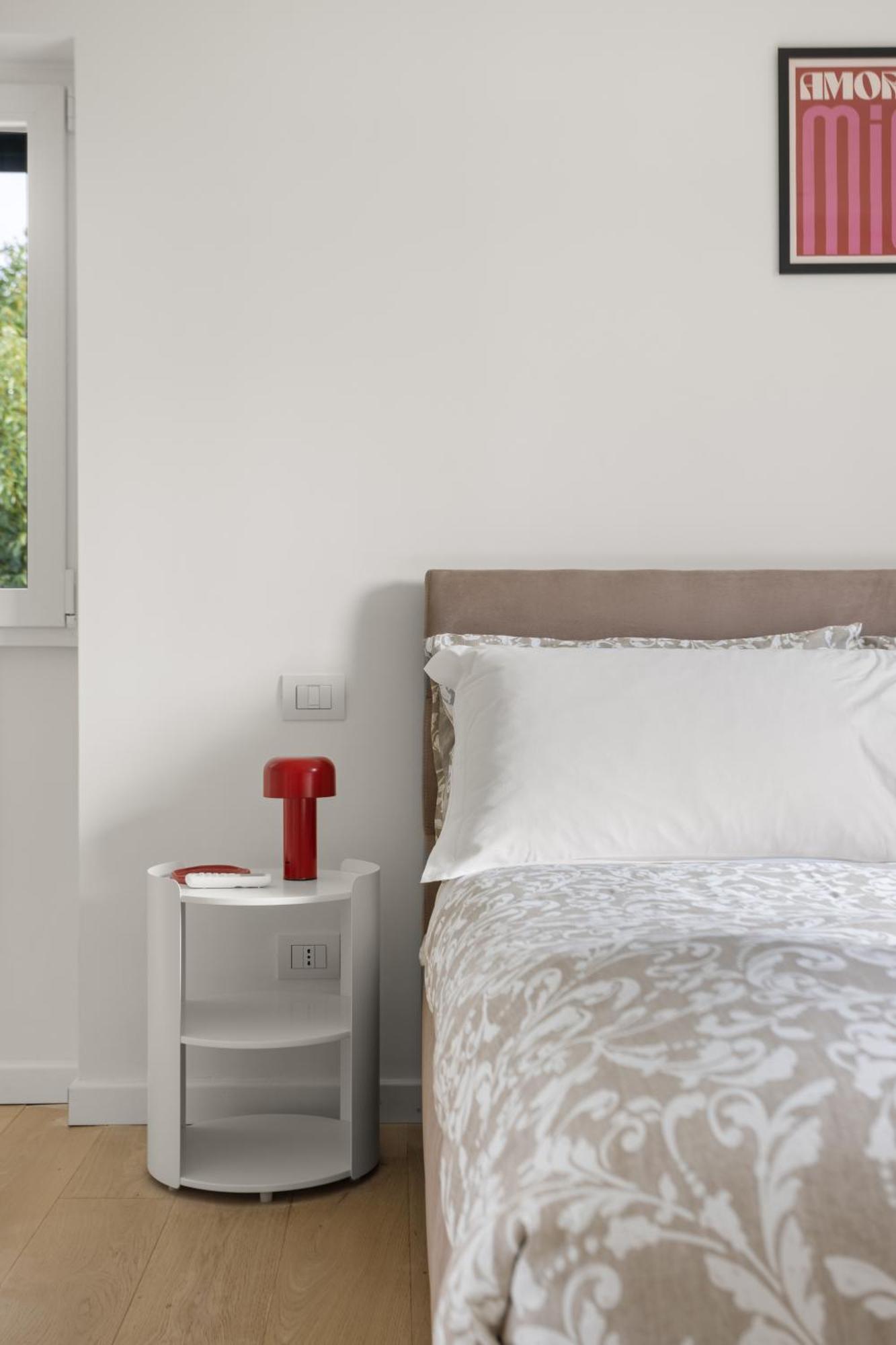 Apartamento The Poolside House - New 2 Bedroom With Terrace Roma