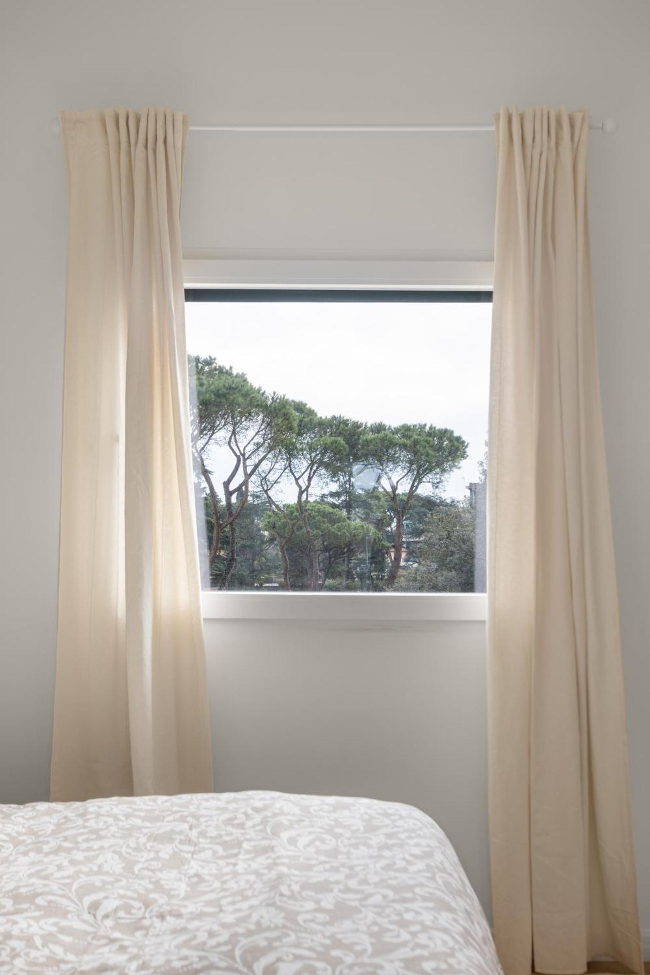 Apartamento The Poolside House - New 2 Bedroom With Terrace *
